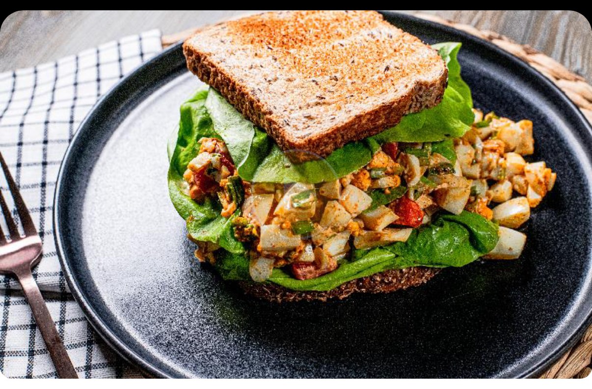 Creamy Egg Sandwich
